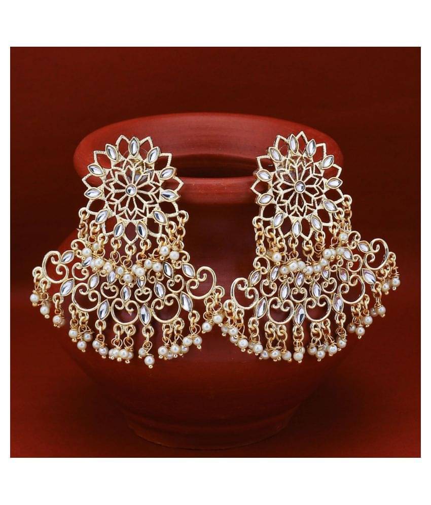     			Sukkhi Sparkling Pearl Gold Plated Kundan Chandelier Earring for Women