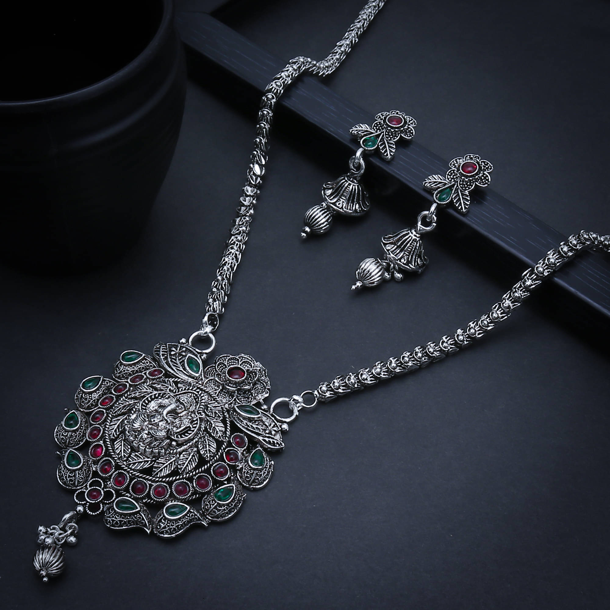     			Sukkhi - Multi Color Alloy Necklace Set ( Pack of 1 )