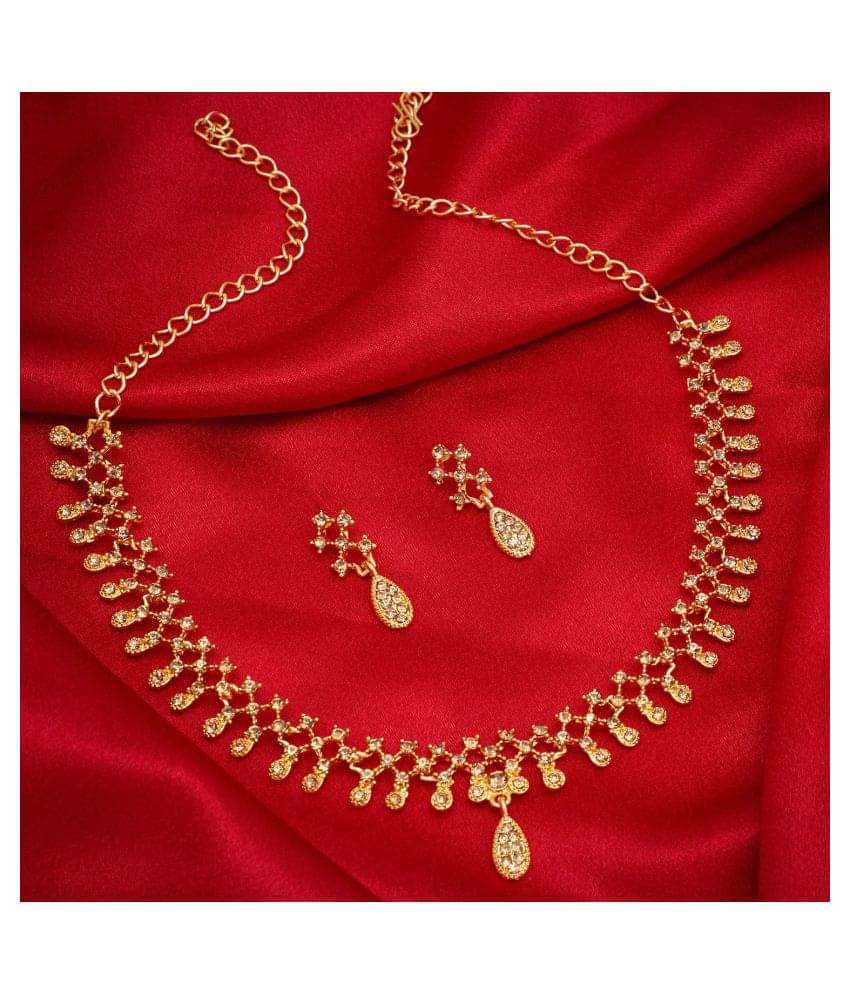     			Sukkhi Alloy Golden Traditional Necklaces Set Collar