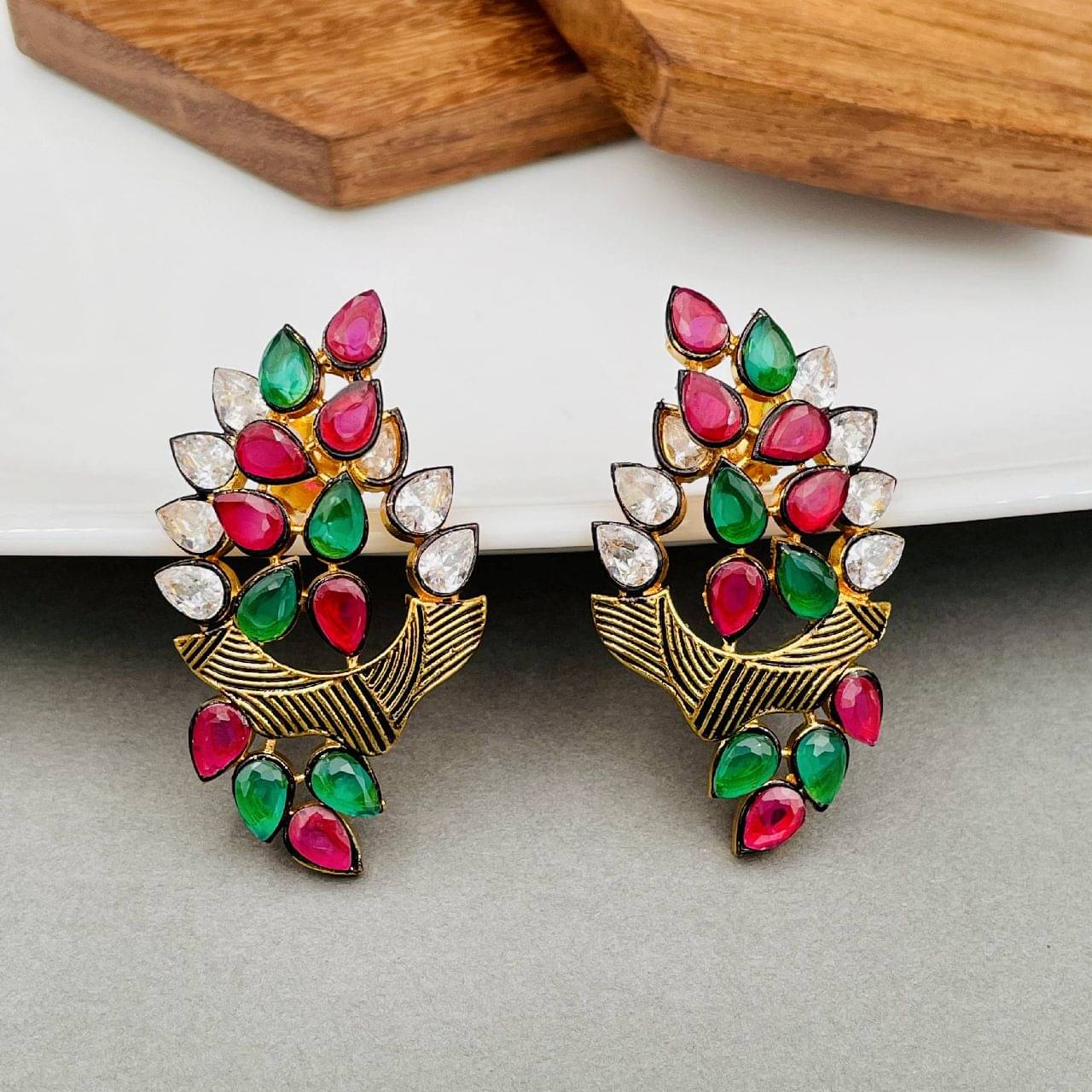     			The Jewelbox Multicolour Kundan Designer Stud Earrings
