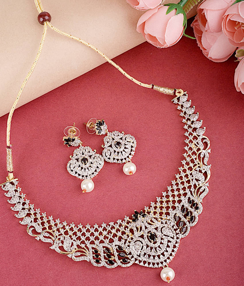     			Ladymania Alloy Black Contemporary/Fashion Necklaces Set Choker