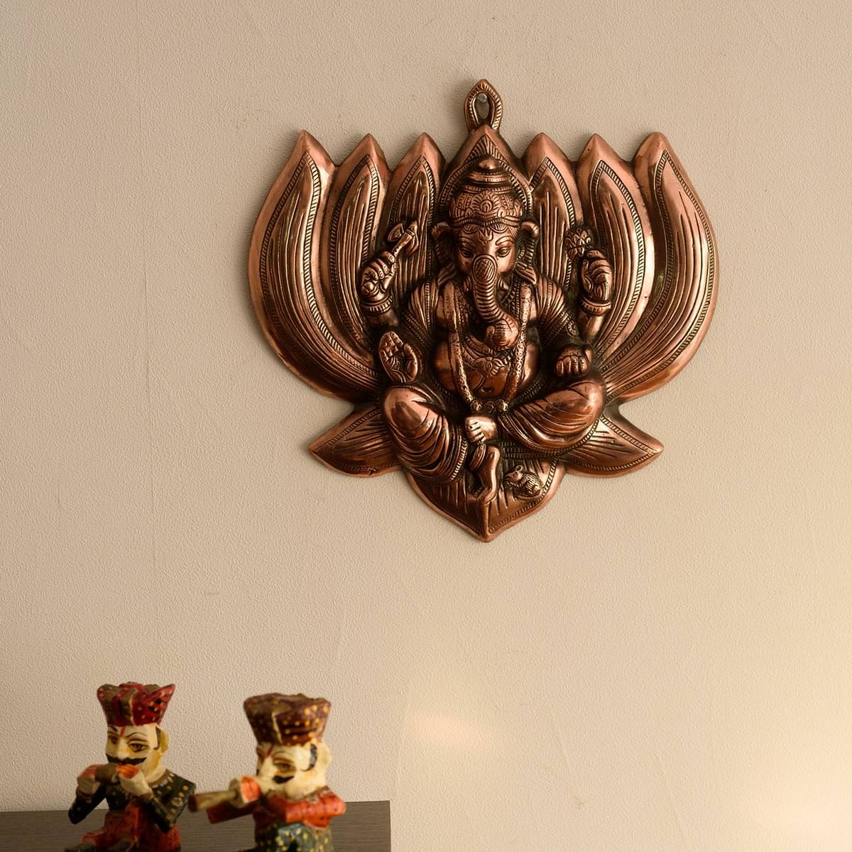     			eCraftIndia Brown Mix Metal Figurines - Pack of 1