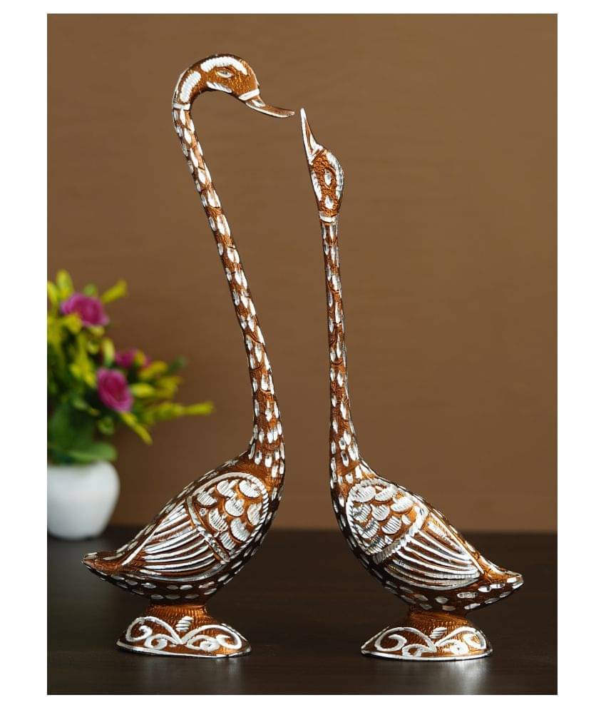     			eCraftIndia Set of 2 Brown Kissing Swan Couple Handcrafted Decorative Figurine Showpieces