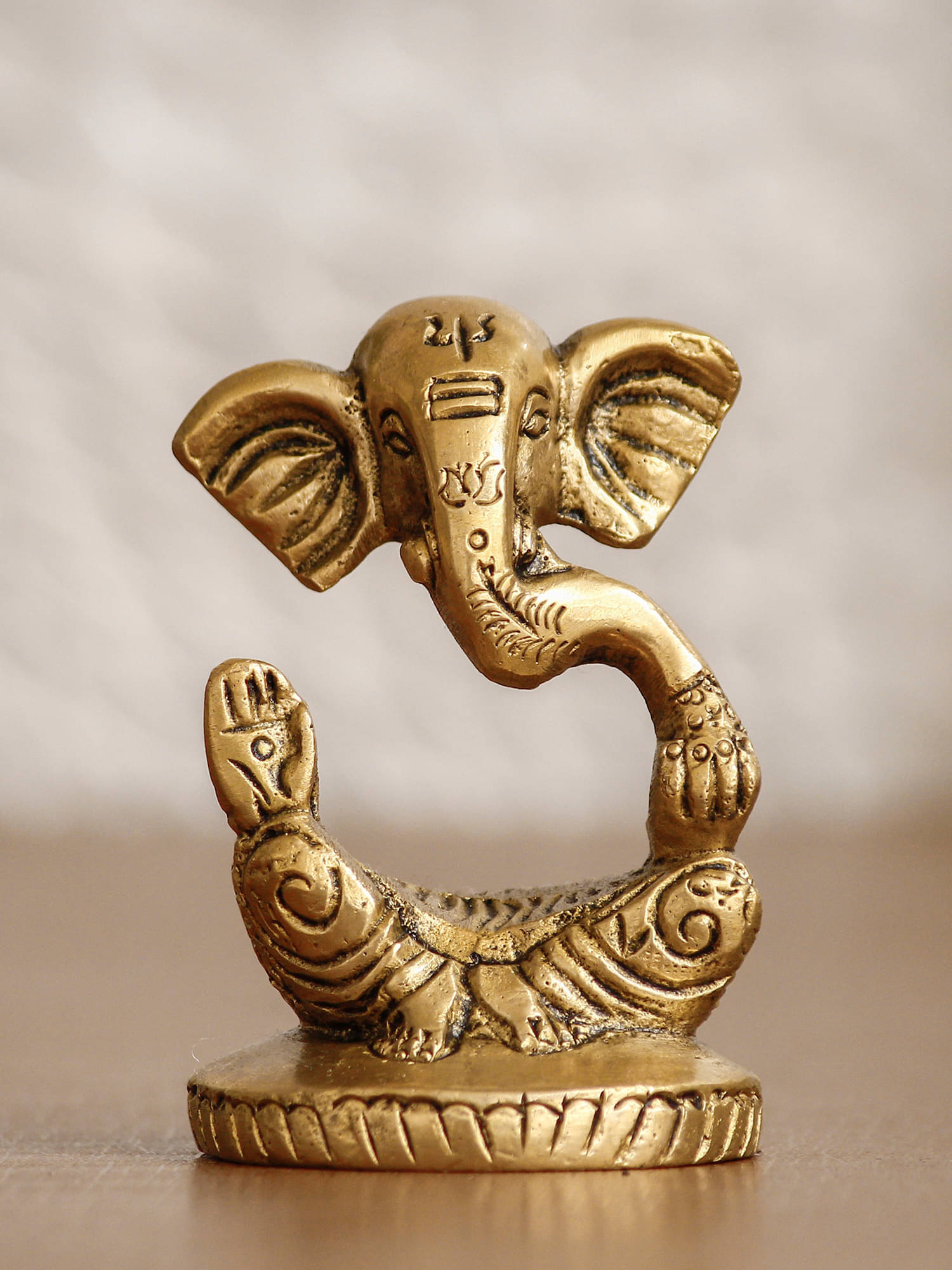     			eCraftIndia Gold-Toned Meditating Lord Ganesha Handcrafted Showpiece