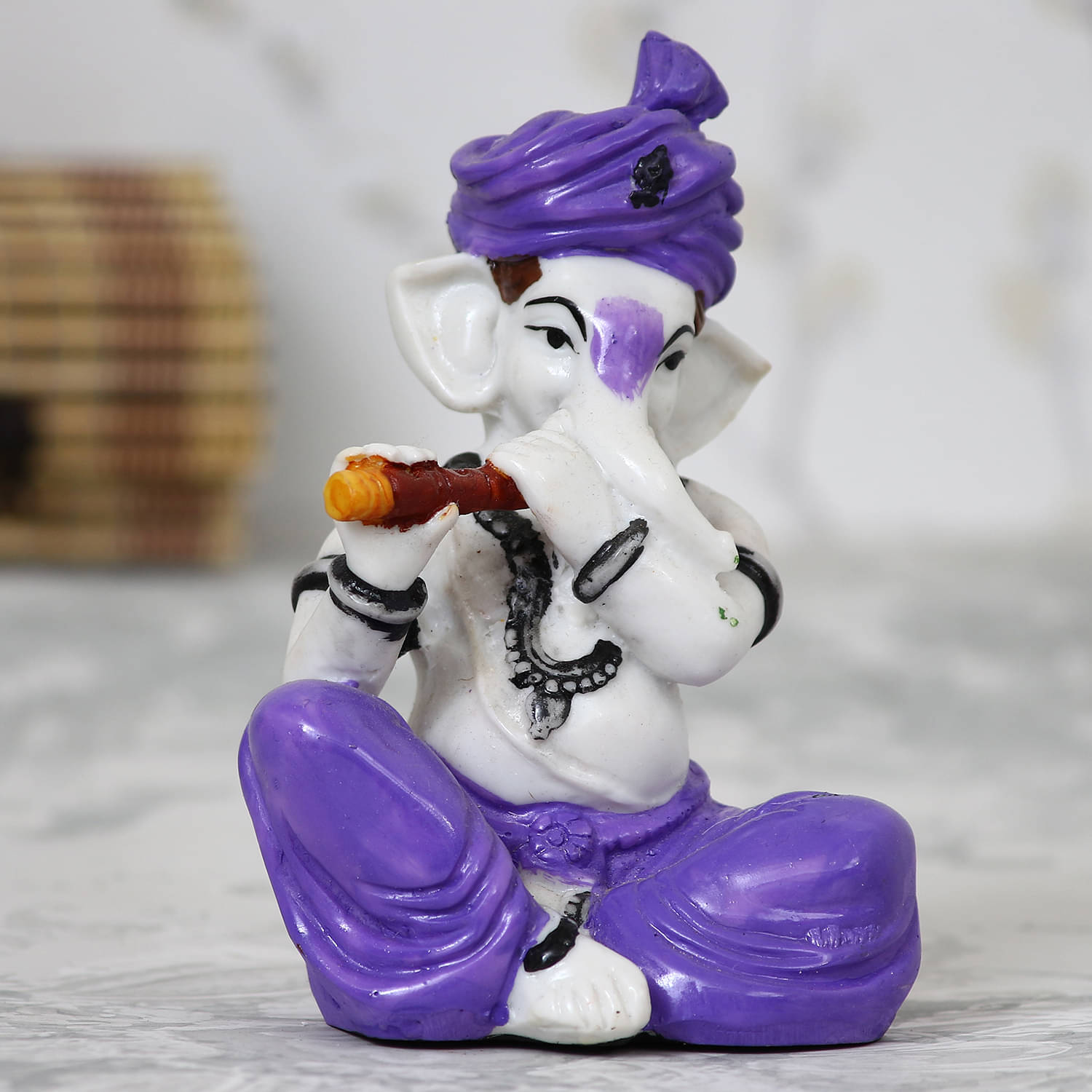 eCraftIndia White & Purple Handcrafted Lord Ganesha Playing Flute Showpiece eCraftIndia White & Purple Handcrafted Lord Ganesha Playing Flute Showpiece