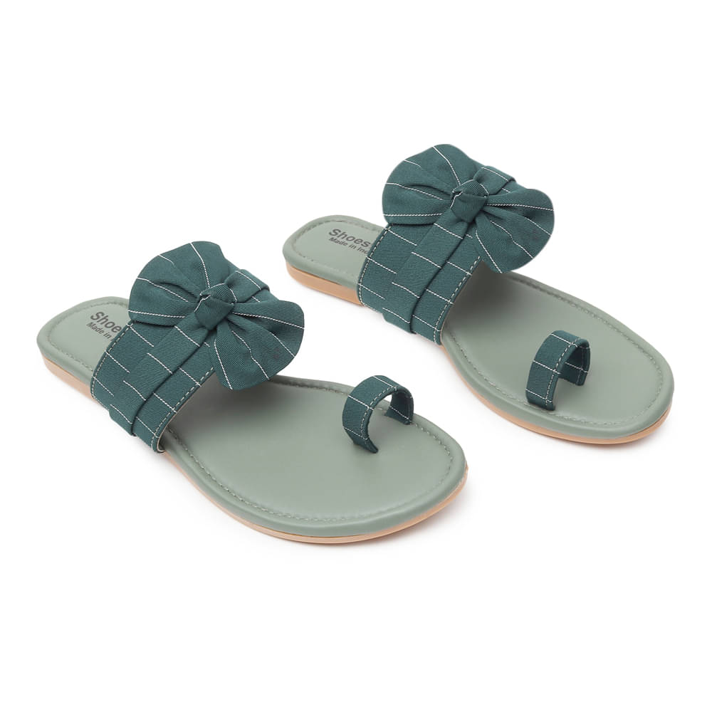     			Shoestail Green Flats