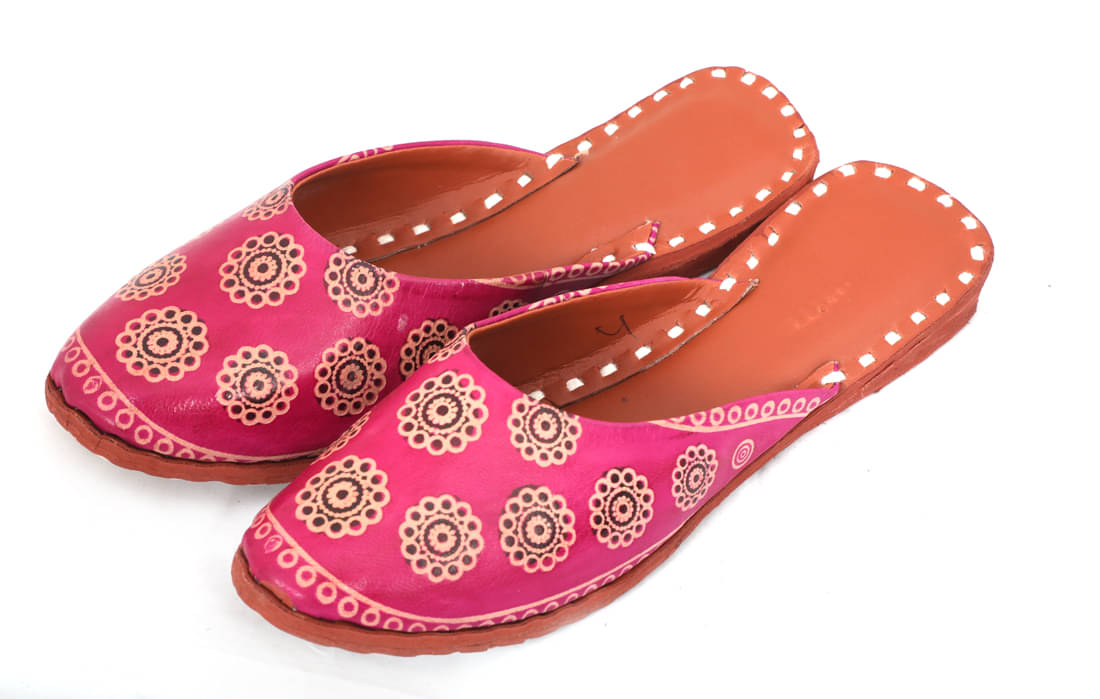     			Raj Pink Ethnic Footwear
