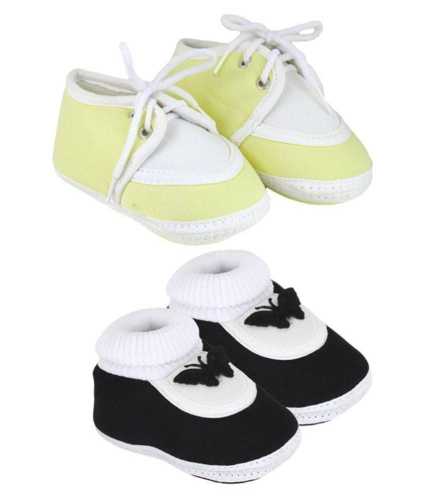     			Neska Moda Pack Of 2 Baby Boys & Girls Black And Yellow Cotton Booties For 0 To 12 Months