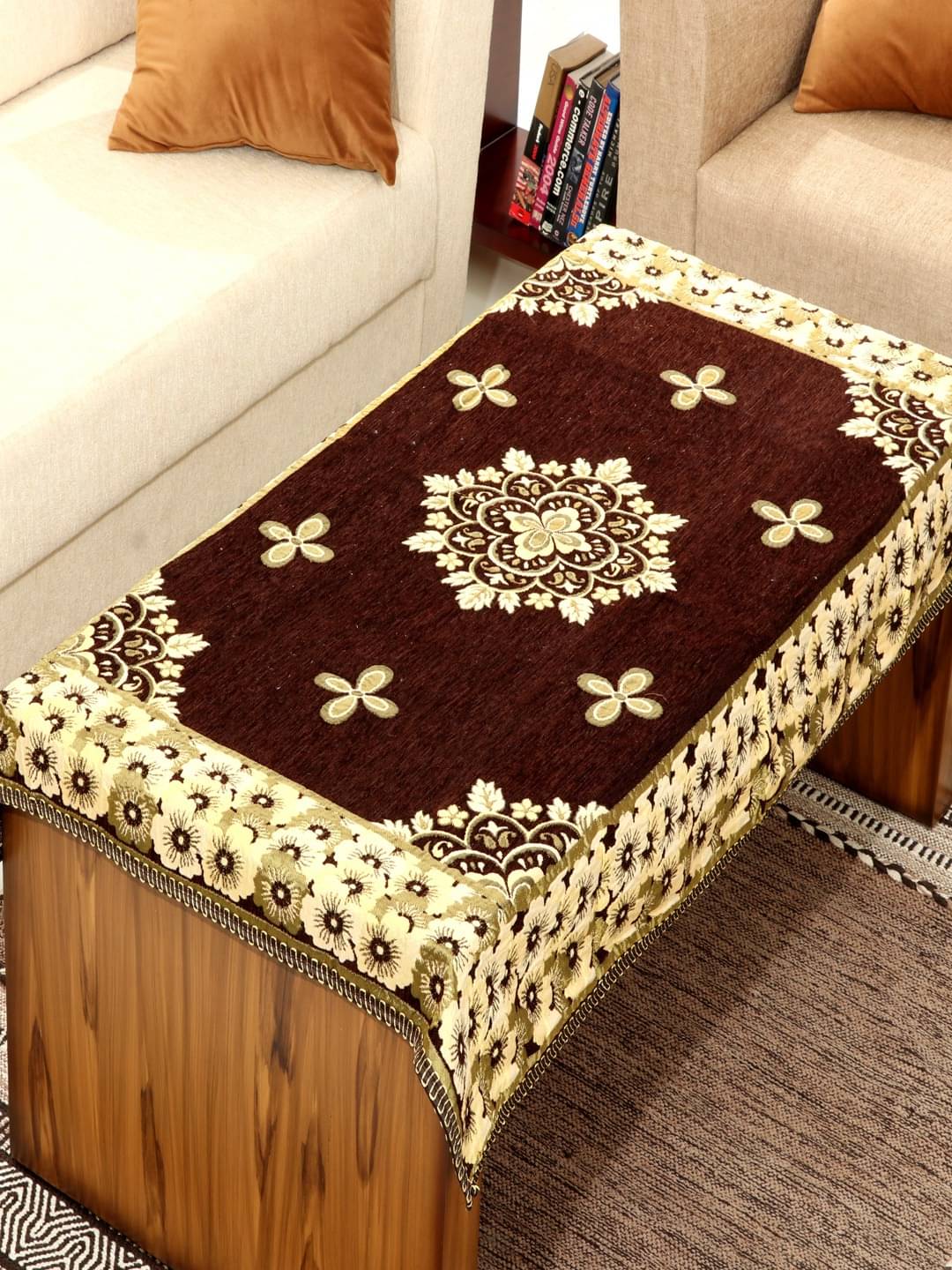     			BELLA TRUE - Multicolor Chenille Table Cover (Pack of 1)