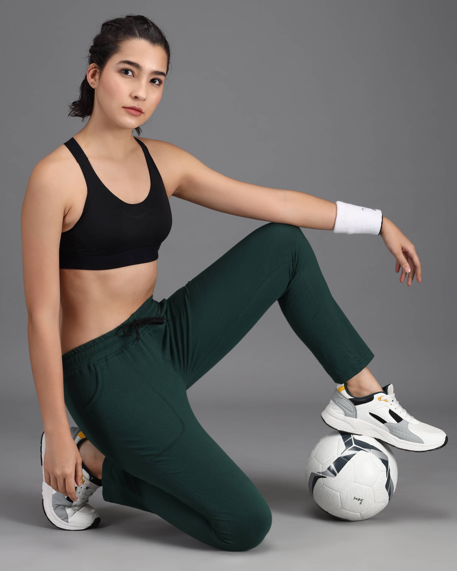     			Addyvero - Green Cotton Blend Women's Gym Trackpants ( Pack of 1 )