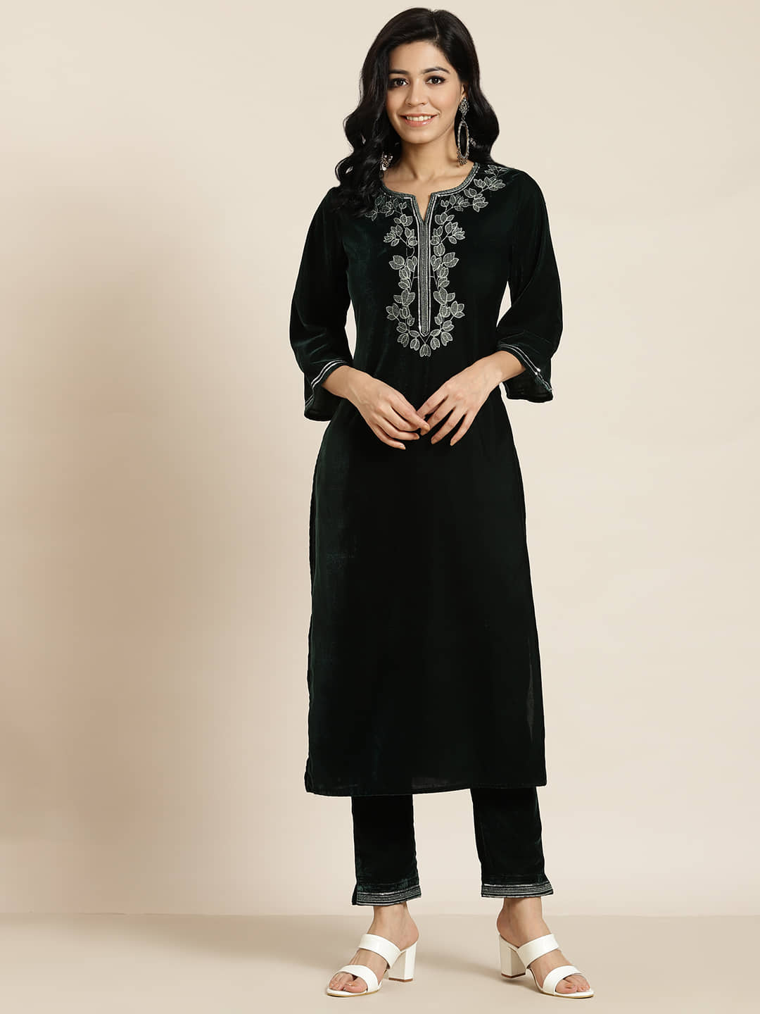 Juniper - Black Straight Velvet Women's Stitched Salwar Suit ( Pack of 1 )