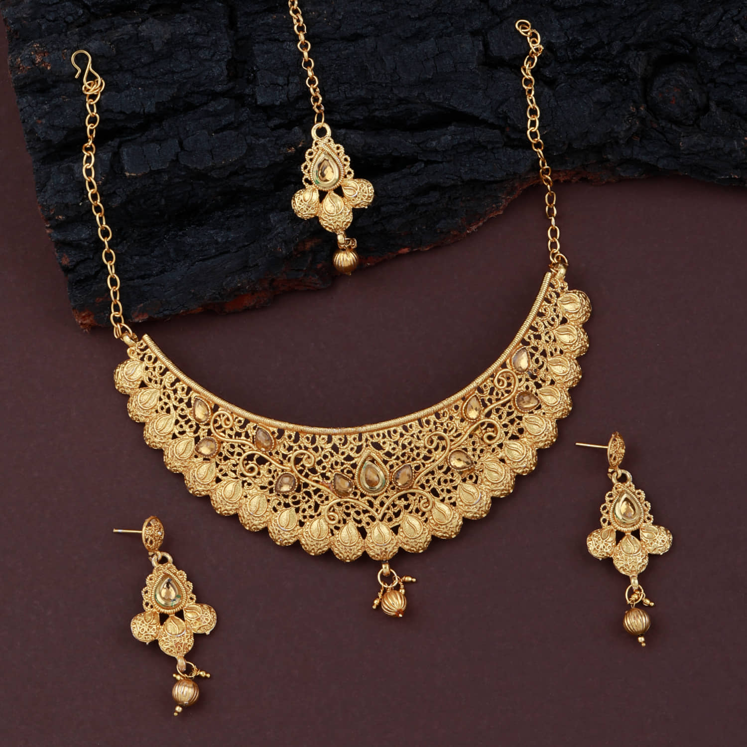 ShreejiHuf Alloy Golden Traditional Necklaces Set Choker