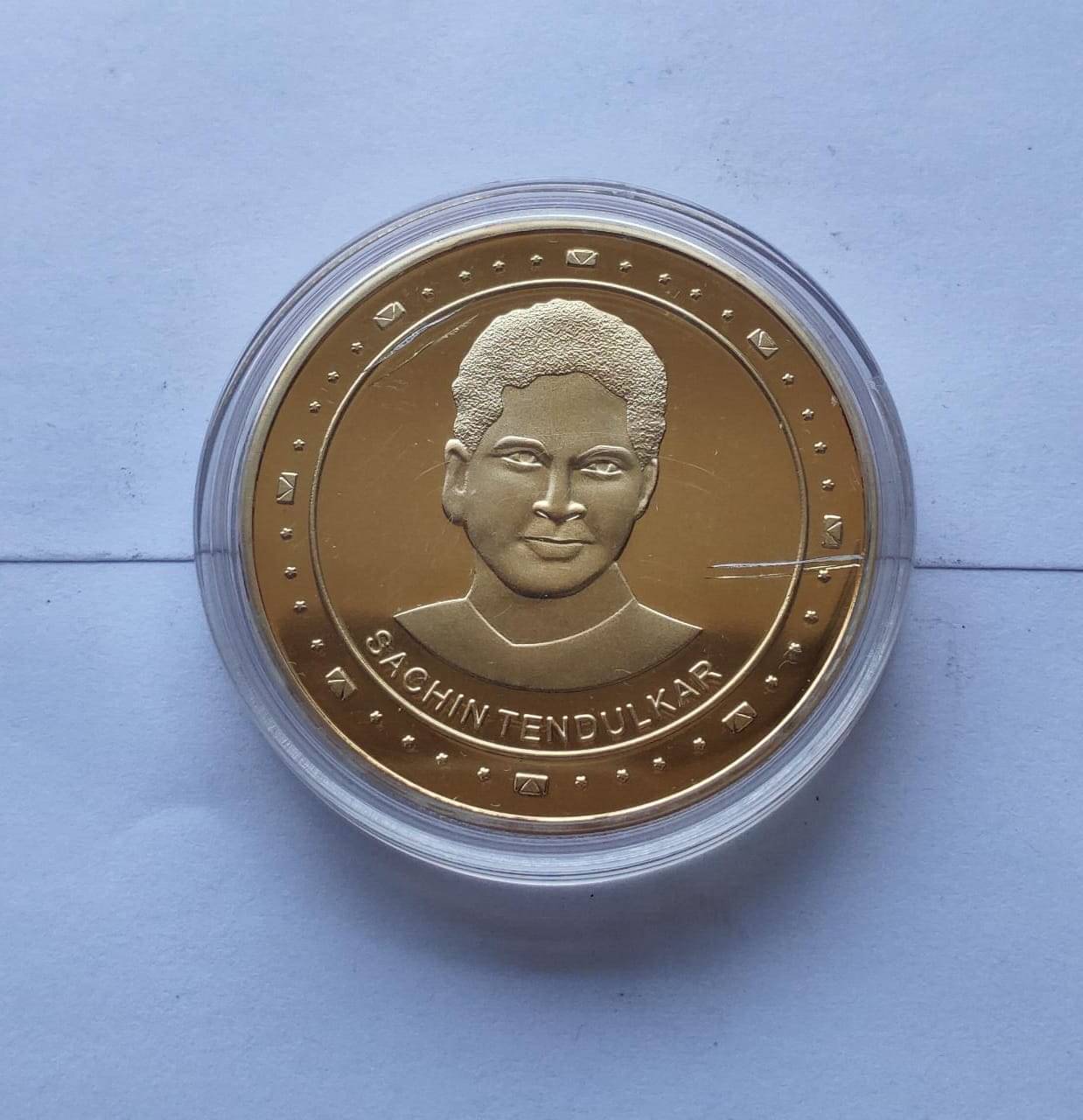     			SACHIN TENDULKAR AUTOGRAPHED GOLD PLATED 1OZ SOUVENIR COIN