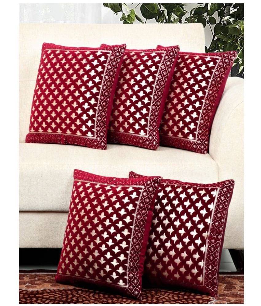 Transform Your Home with BELLA TRUE Velvet Cushion Covers Set!
