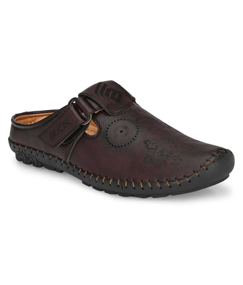 Bucik Brown Synthetic Leather Sandals