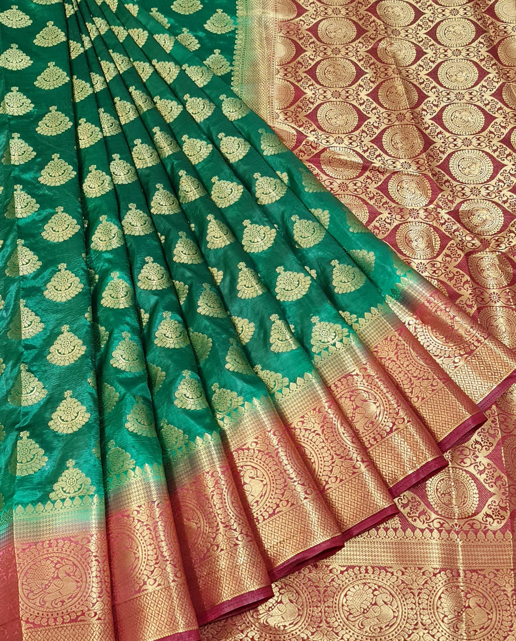 fab woven Silk Blend Self Design Saree With Unstitched Blouse Piece ( Green ) - Sarees | Buy online on ZillyBuy