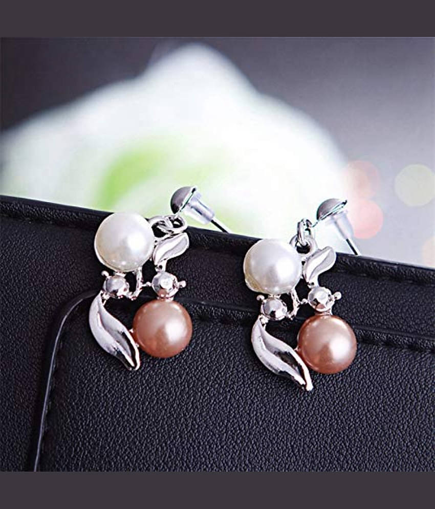 YouBella Jewellery Sets for Women Crystal Pearl Necklace Jewellery Set with Earrings for Girls/Women