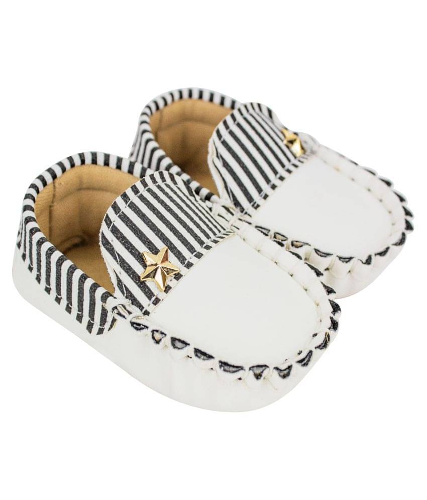     			Neska Moda Baby Boys Rexine Loafer Booties For 9 To 12 Months (White,Black)