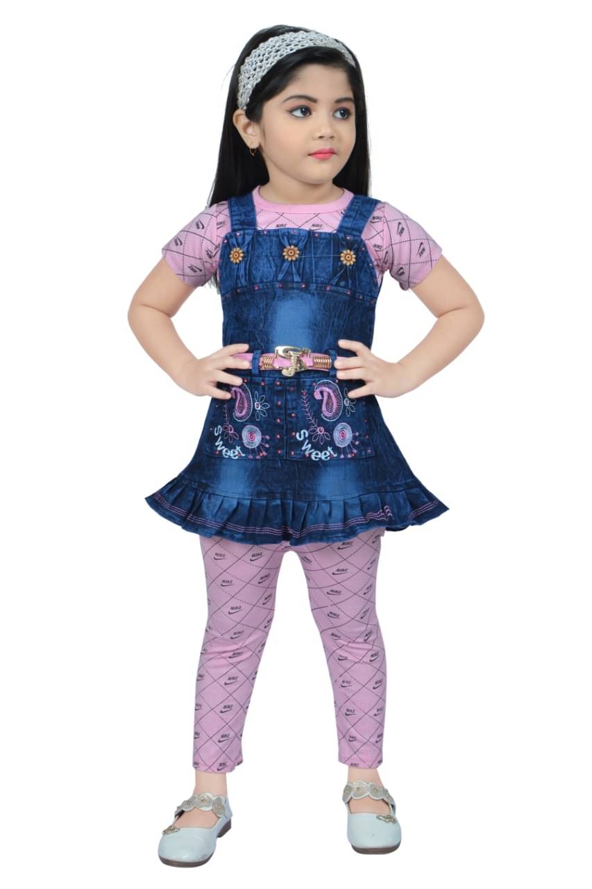     			NewCollections Denim Dungarees For Girls ( Pack of 1 , Light Pink )