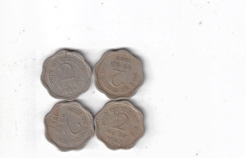     			4 PCS 2 PAISA XF CONDITION 1959-1960 AND 1962 SEE PHOTO