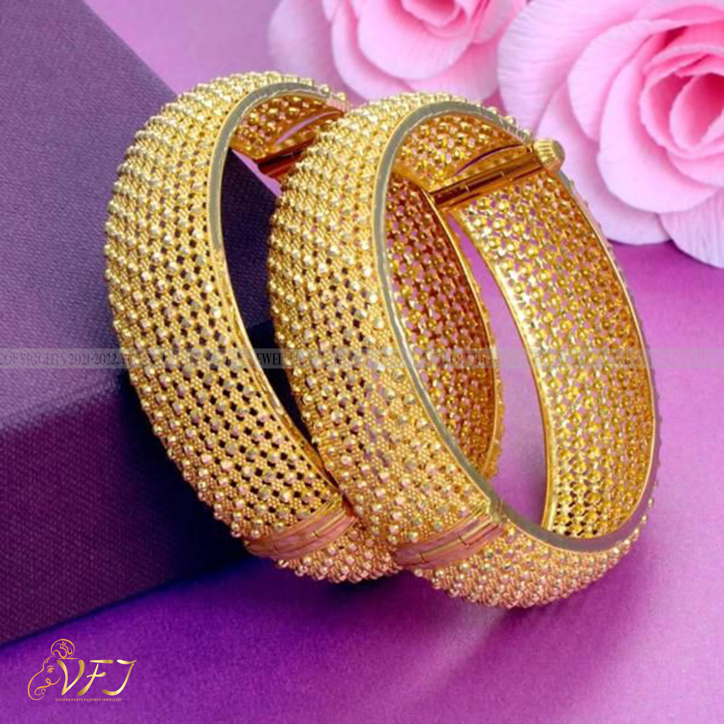  Vighnaharta Incredible Gold Plated Set of 2  Bangles for Women and Girls pack of 2 pcs Bangle-VFJ1022BG2-8 - Bangles & Bracelets | Buy online on ZillyBuy