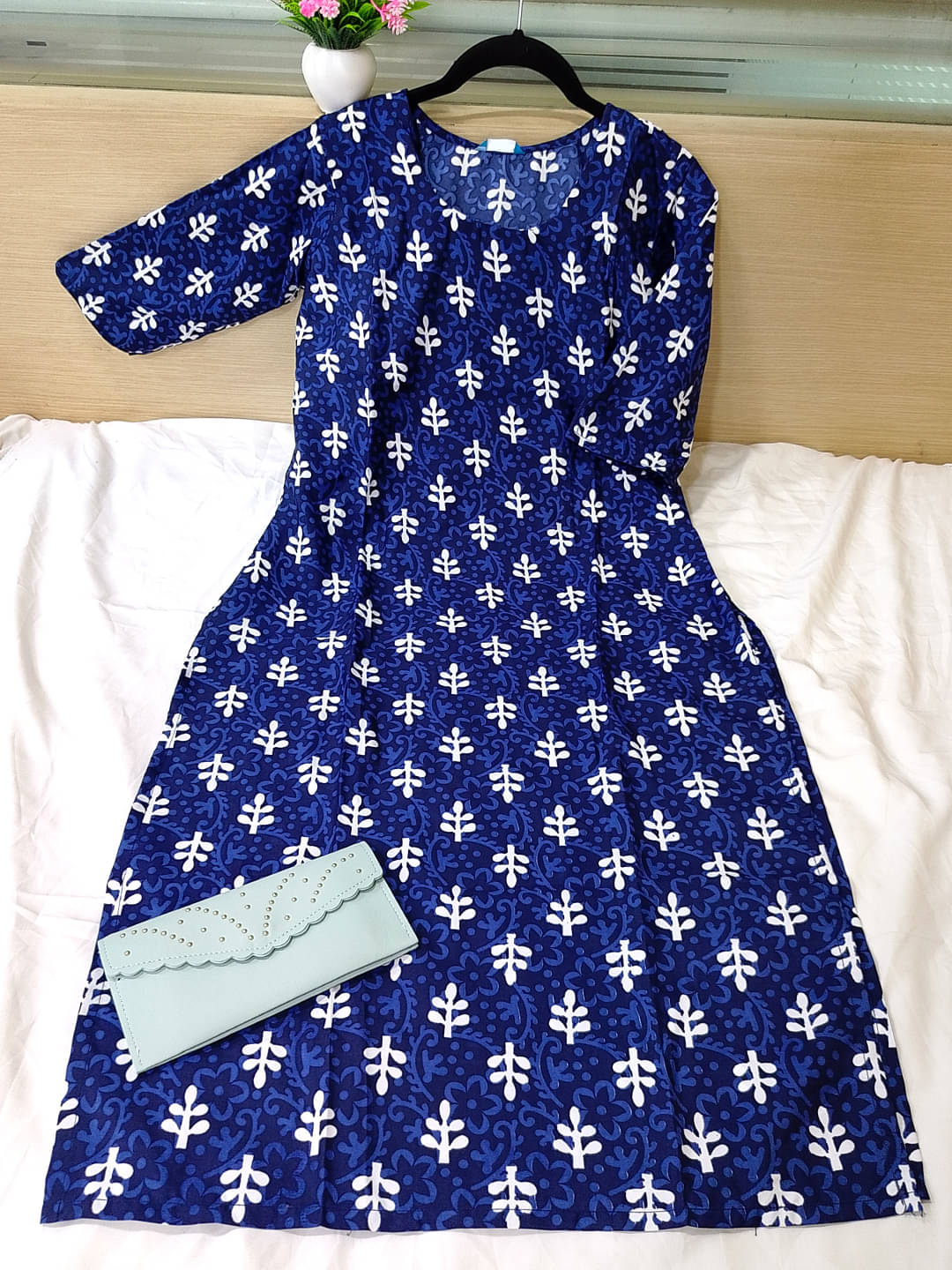 Ethnic Basket Pack of 1 Crepe Printed Straight Women's Kurti - ( Navy Blue )     			Ethnic Basket Pack of 1 Crepe Printed Straight Women's Kurti - ( Navy Blue )