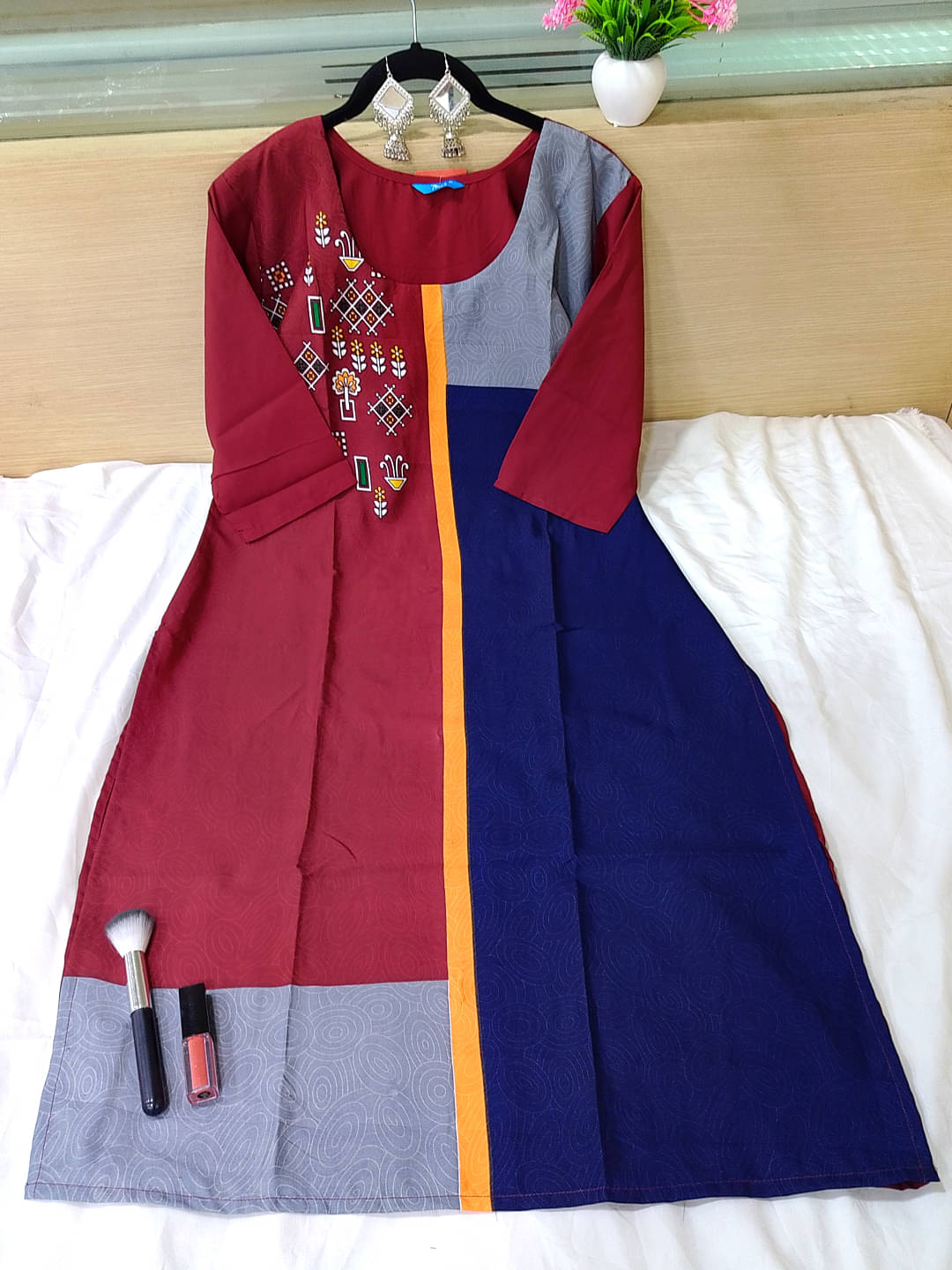 Ethnic Basket Pack of 1 Crepe Printed Straight Women's Kurti - ( Maroon ) Ethnic Basket Pack of 1 Crepe Printed Straight Women's Kurti - ( Maroon )