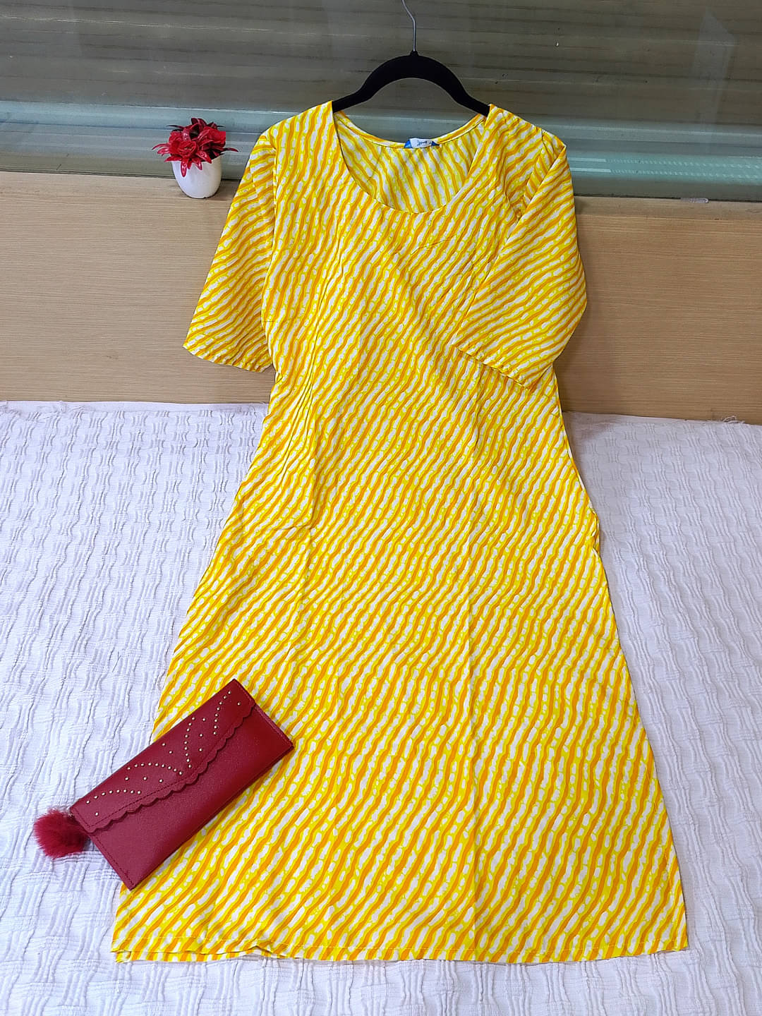 Ethnic Basket Pack of 1 Crepe Printed Straight Women's Kurti - ( Yellow ) Ethnic Basket Pack of 1 Crepe Printed Straight Women's Kurti - ( Yellow )