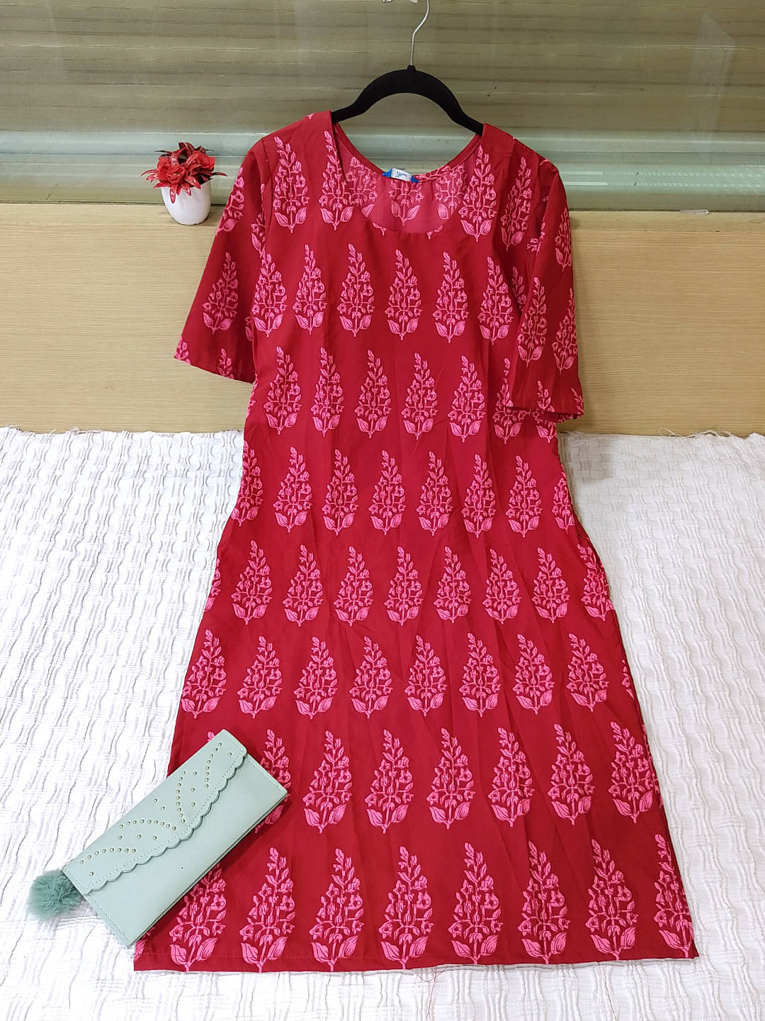 Ethnic Basket Pack of 1 Crepe Printed Straight Women's Kurti - ( Red ) Ethnic Basket Pack of 1 Crepe Printed Straight Women's Kurti - ( Red )