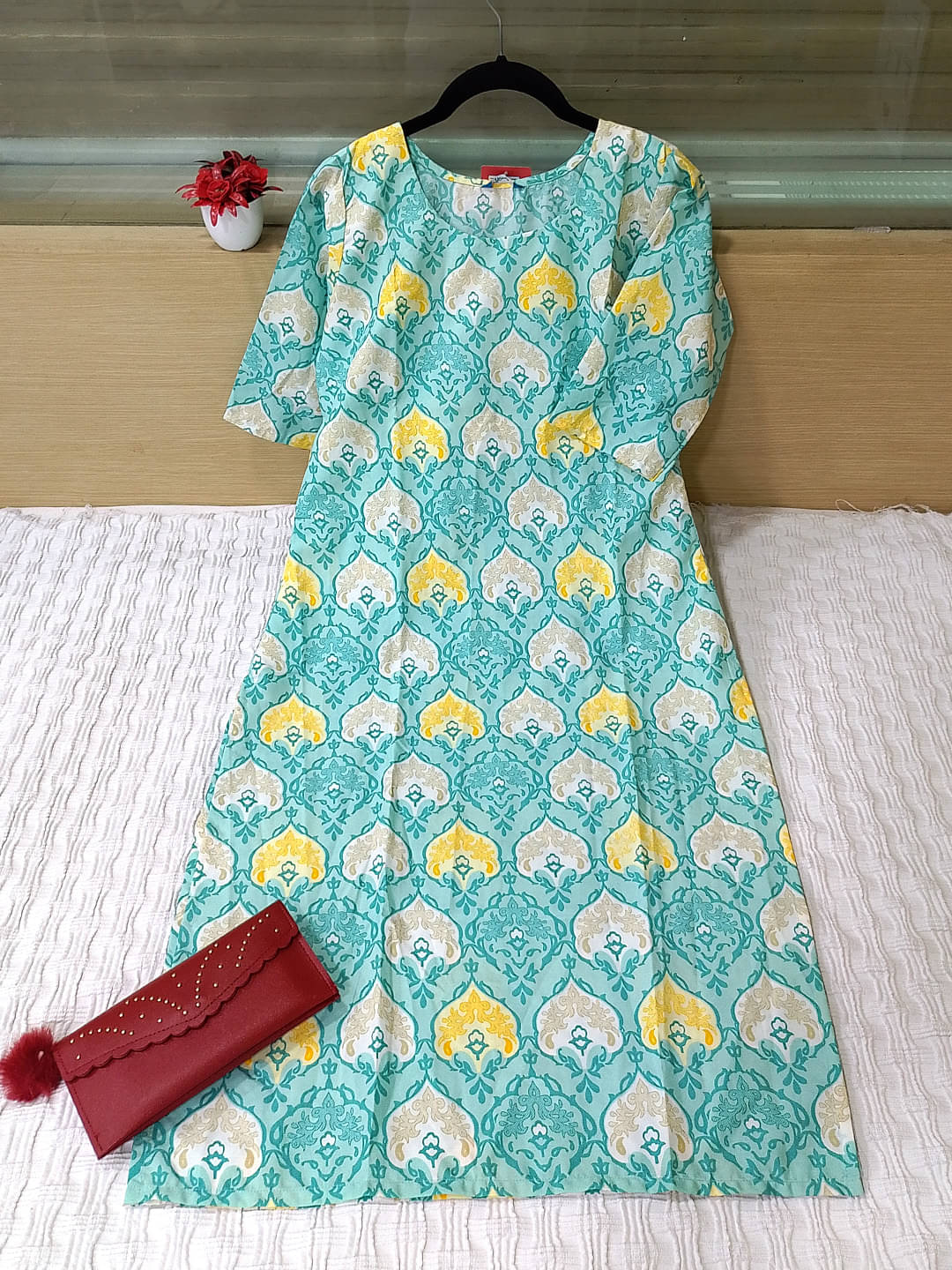 Ethnic Basket Pack of 1 Crepe Printed Straight Women's Kurti - ( Blue ) Ethnic Basket Pack of 1 Crepe Printed Straight Women's Kurti - ( Blue )