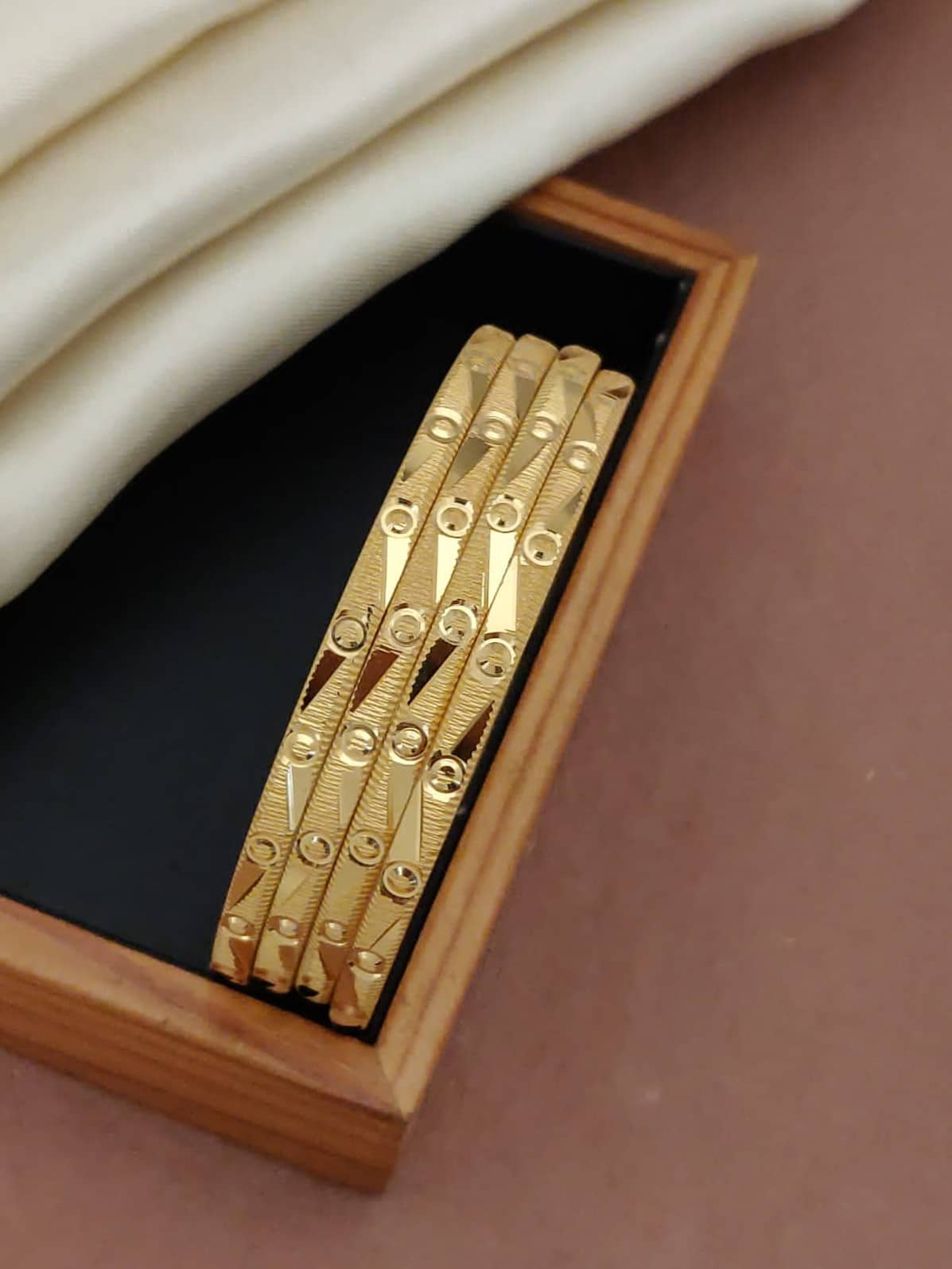 Shivay Fashion Gold Bangle Set ( Pack of 2 ) - Bangles & Bracelets | Buy online on ZillyBuy