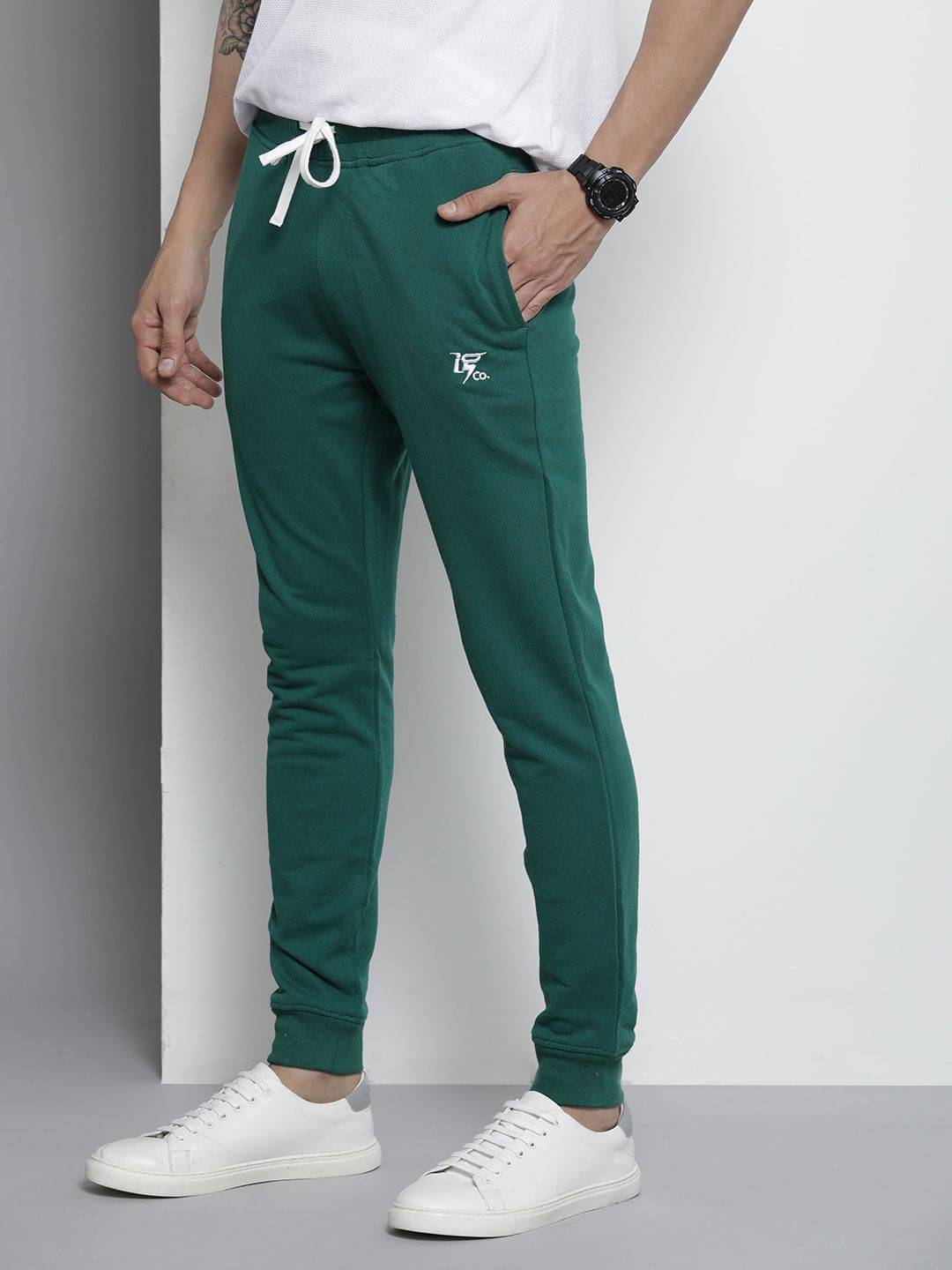     			The Indian Garage Co. Slim Flat Men's Joggers - Green ( Pack of 1 )