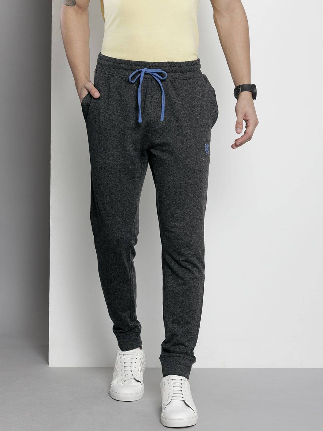     			The Indian Garage Co. Slim Flat Men's Joggers - Charcoal ( Pack of 1 )