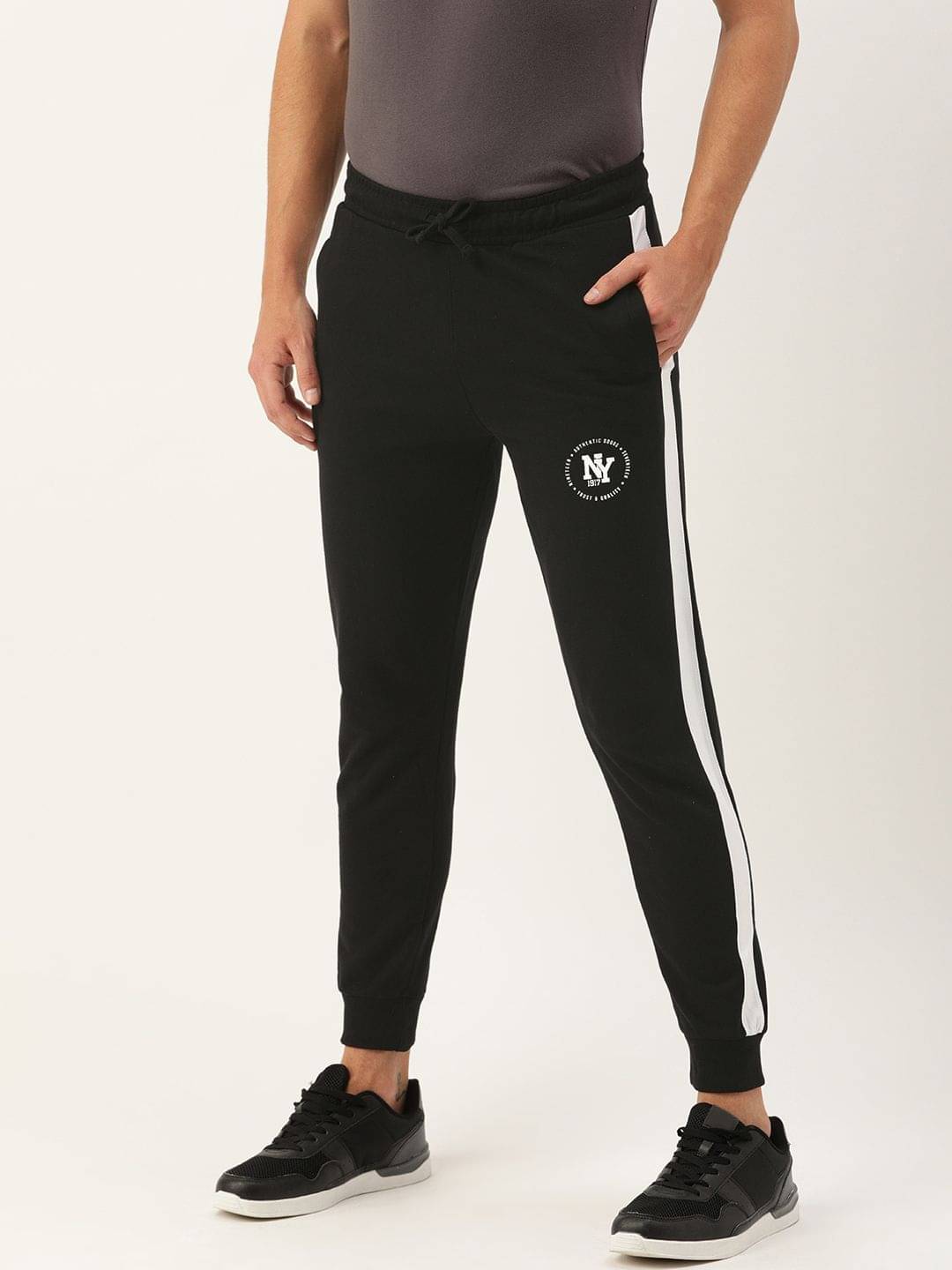     			The Indian Garage Co. Slim Flat Men's Joggers - Black ( Pack of 1 )