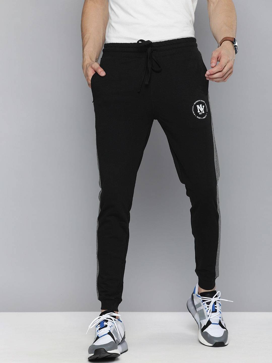     			The Indian Garage Co. Slim Flat Men's Joggers - Black ( Pack of 1 )