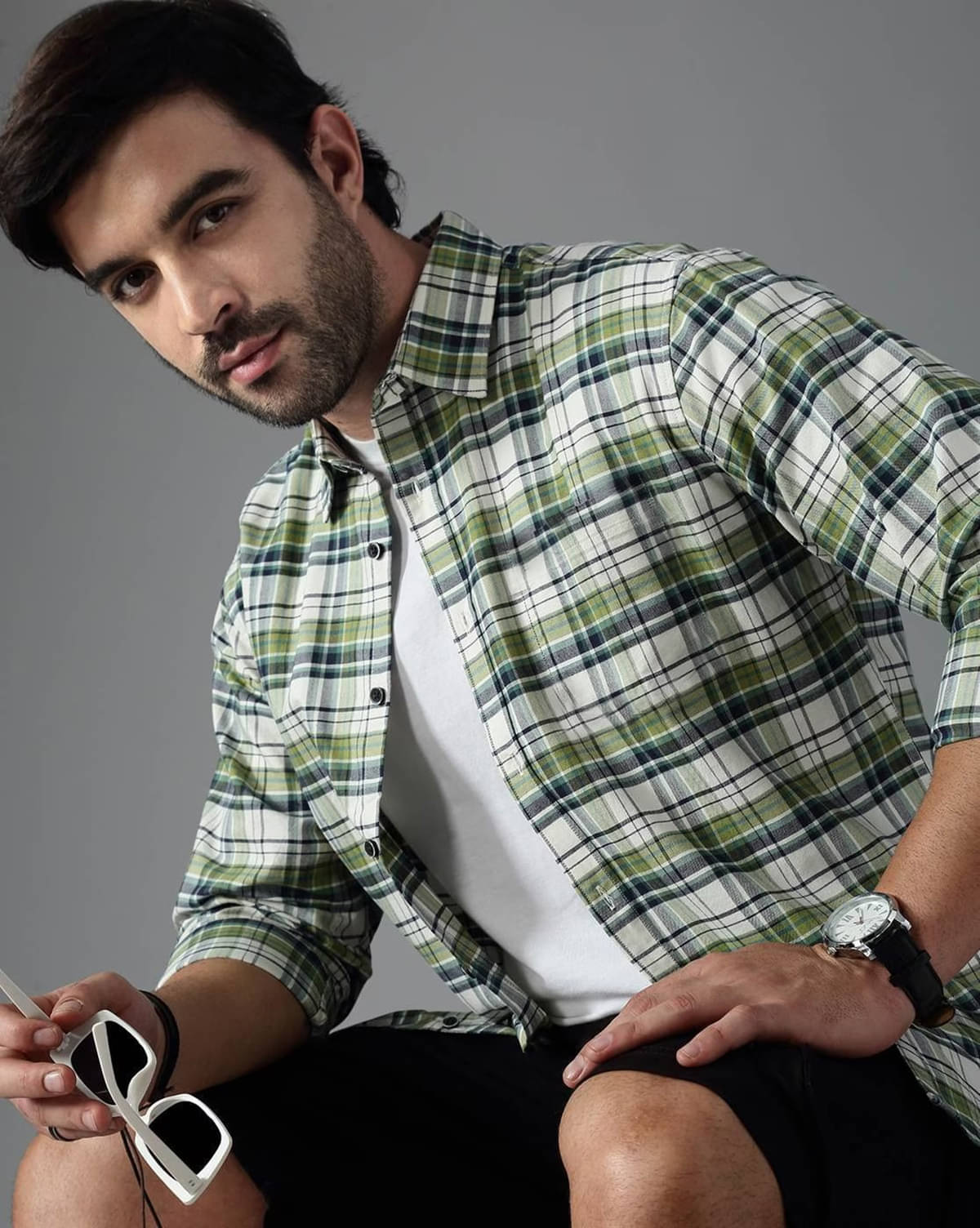     			U TURN Cotton Blend Slim Fit Checks Full Sleeves Men's Casual Shirt - Multi ( Pack of 1 )