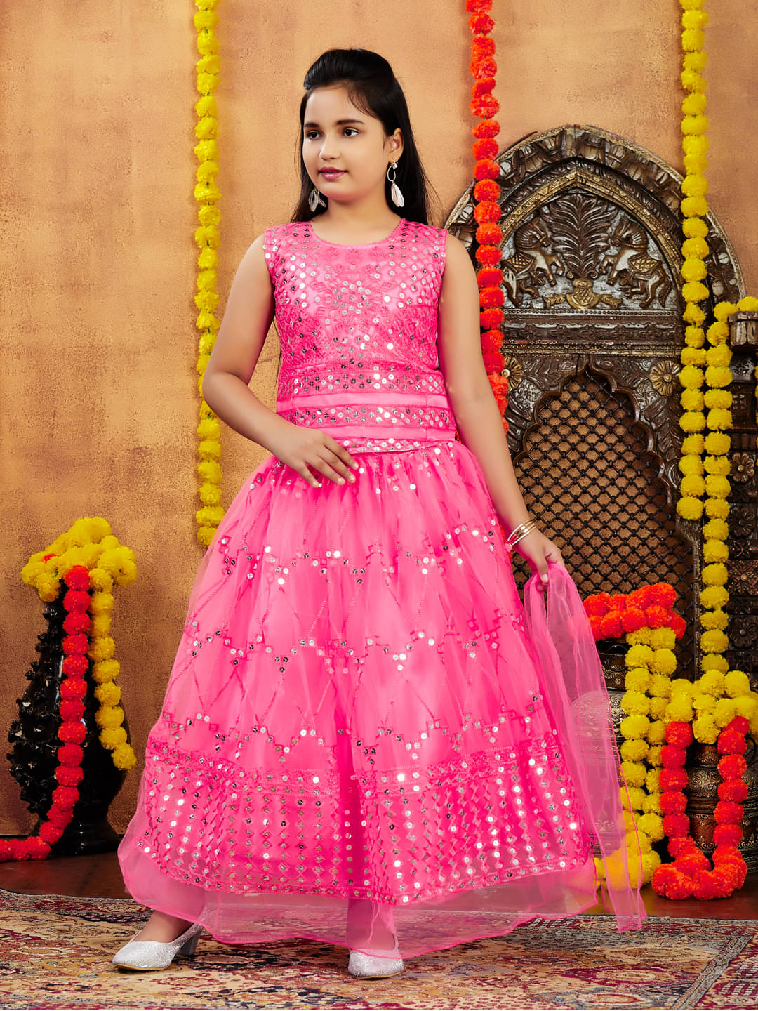     			Aarika Net Lehenga Choli Set For Girls ( Pack of 1 , Red )