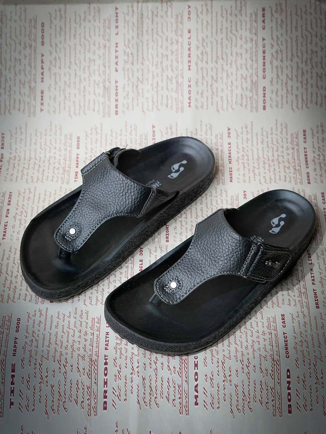     			Aerowalk Black Men's Daily Slipper