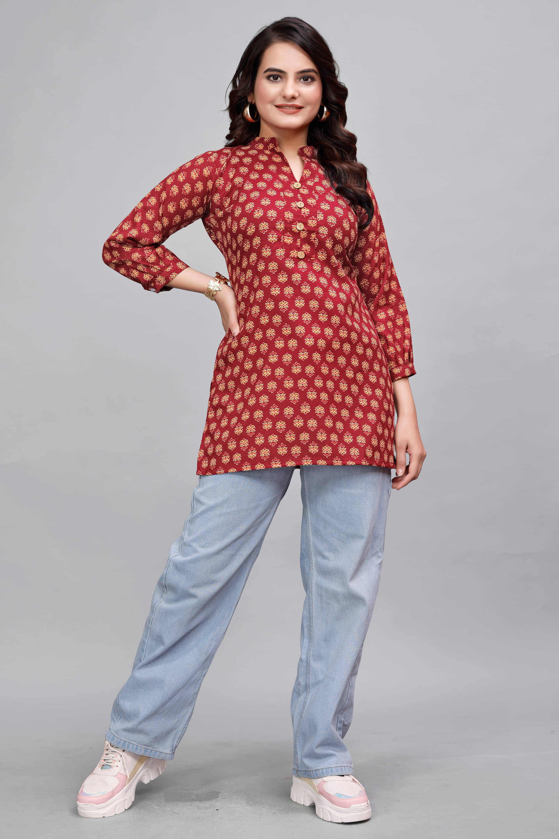     			Cotton Blend Short Kurti For Women (Pack of 1)