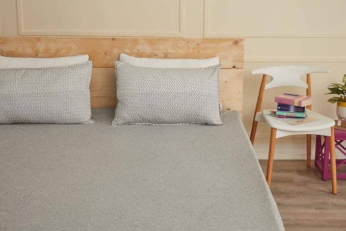 Luxurious homes - Cotton Water Proof Double King Size Mattress Protector - 198 cm (78") x 183 cm (72") - Grey