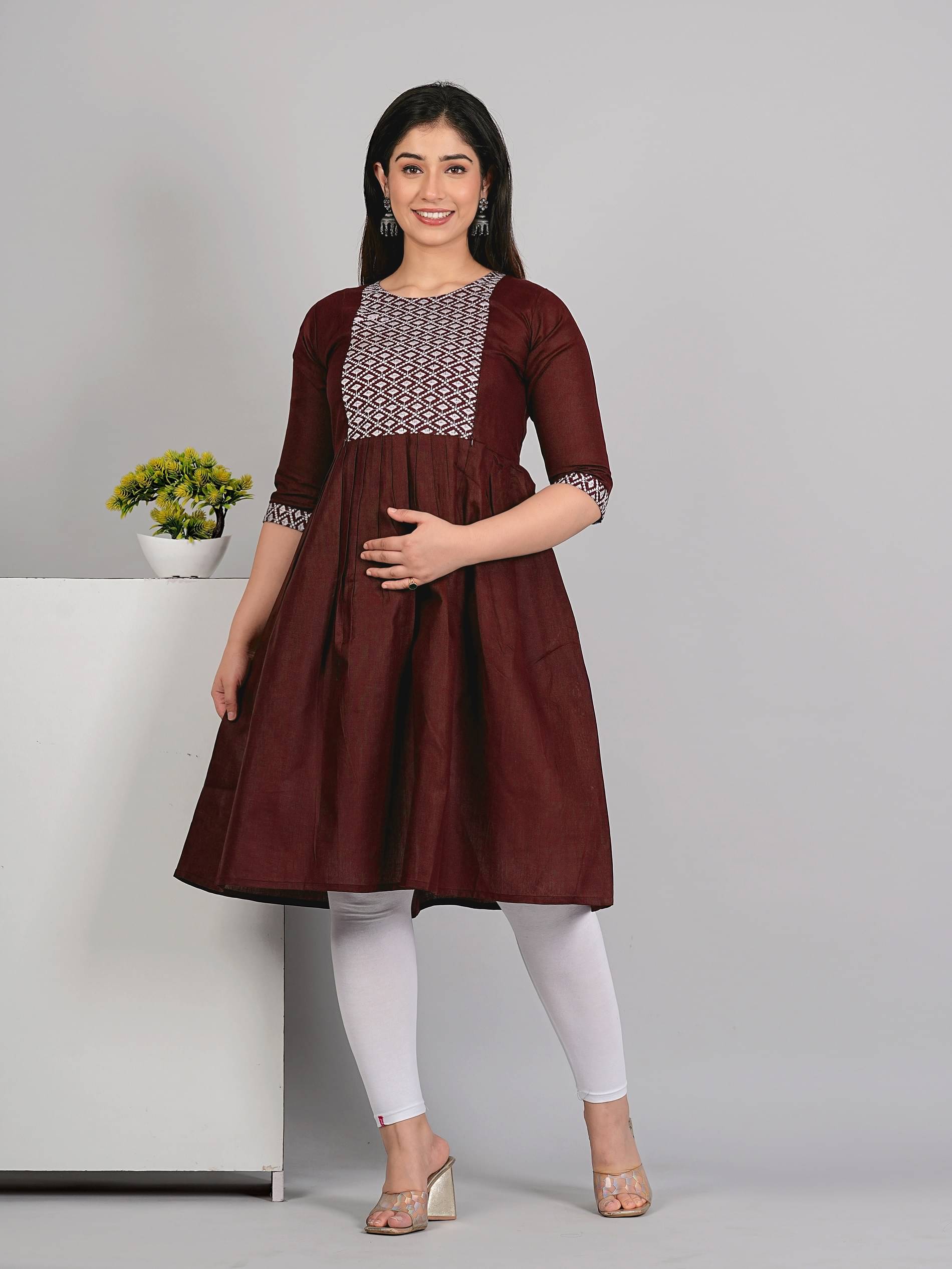     			RIAANA Maroon Cotton Blended Maternity Tops Single