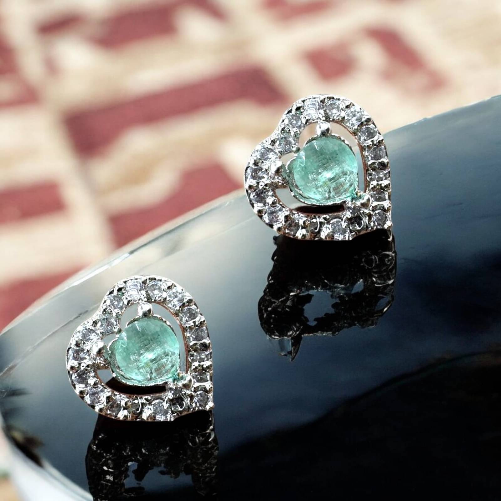     			AKLINA Mint Green Plug Earrings ( Pack of 1 )