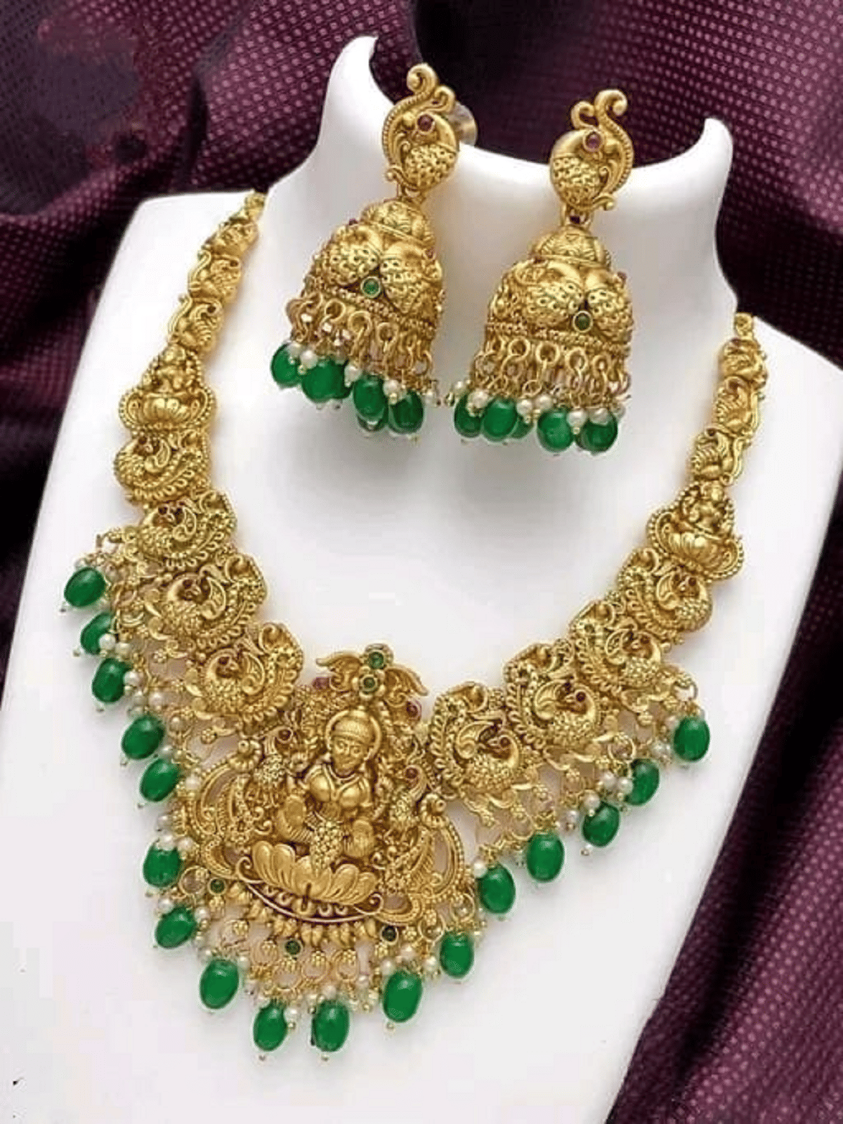KEYMAX Golden Alloy Necklace ( Pack of 1 )
