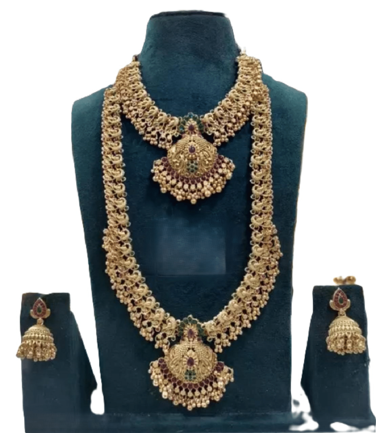     			KEYMAX Golden Alloy Necklace ( Pack of 1 )