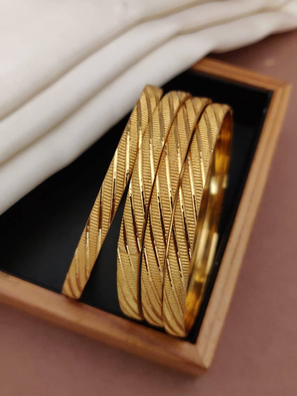 Shivay Fashion Gold Bangle Set ( Pack of 2 ) - Bangles & Bracelets | Buy online on ZillyBuy