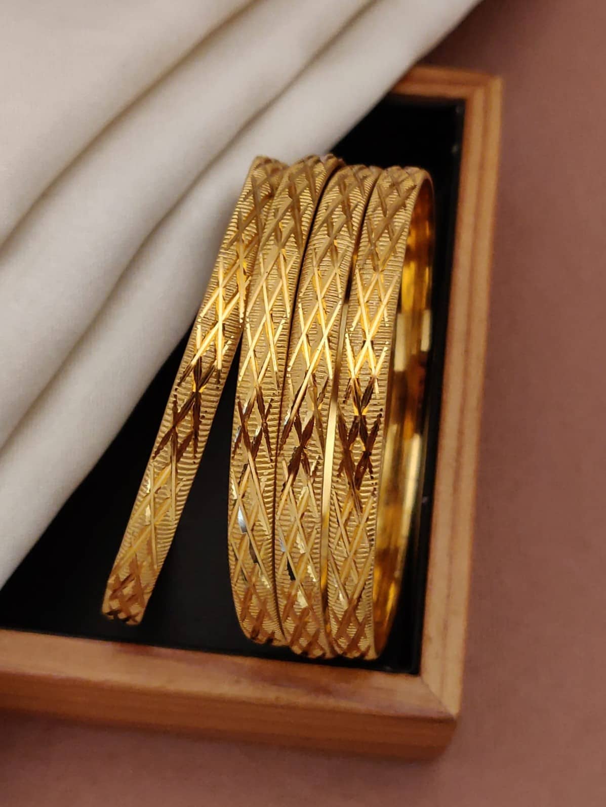 Shivay Fashion Gold Bangle Set ( Pack of 2 ) - Bangles & Bracelets | Buy online on ZillyBuy