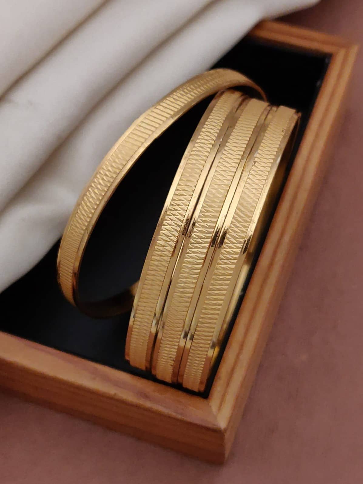 Shivay Fashion Gold Bangle Set ( Pack of 2 ) - Bangles & Bracelets | Buy online on ZillyBuy