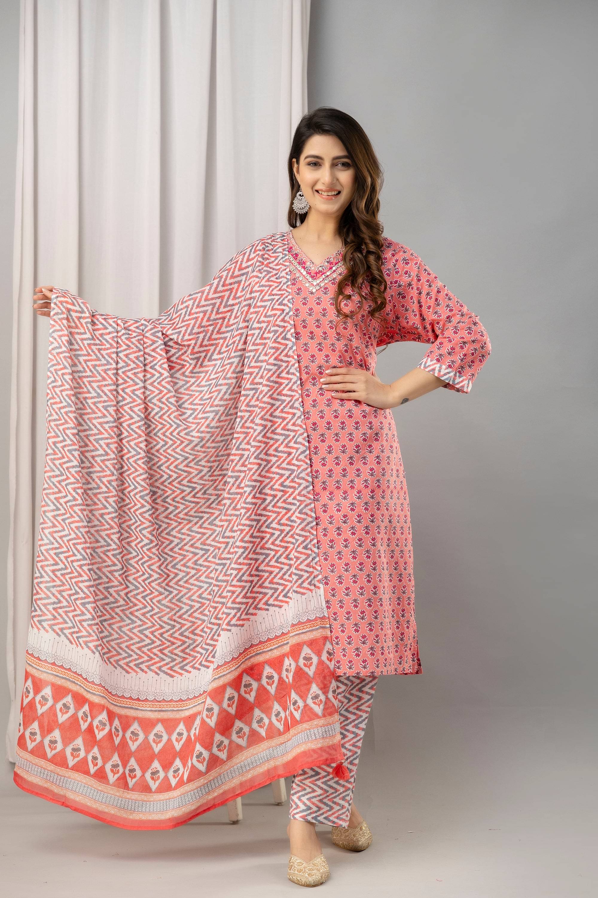     			Frionkandy Cotton Printed Kurti With Pants Women's Stitched Salwar Suit - Pink ( Pack of 1 )