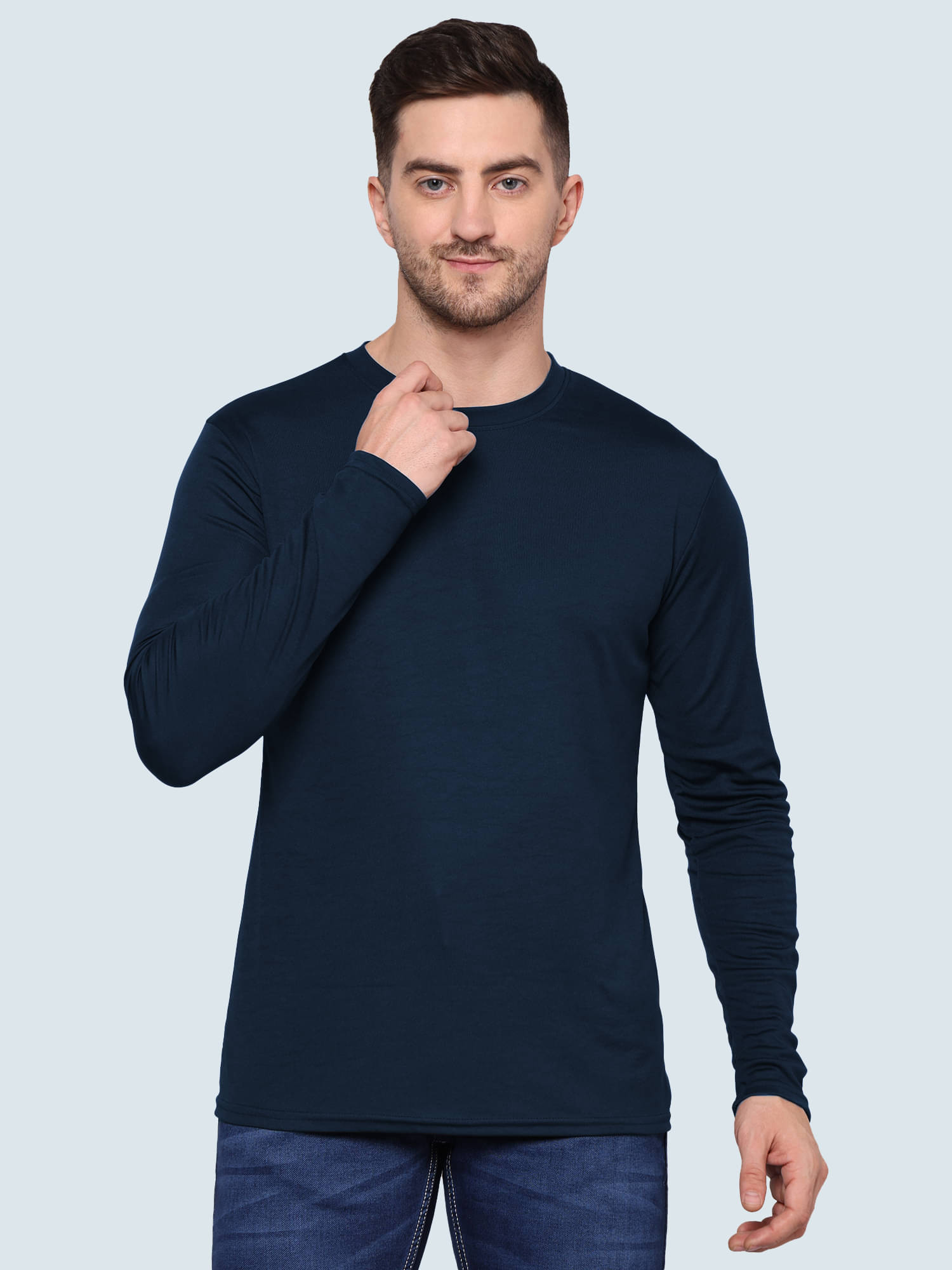 TQH Polyester Regular Fit Solid Full Sleeves Men's Round T-Shirt - Navy ( Pack of 1 ) TQH Polyester Regular Fit Solid Full Sleeves Men's Round T-Shirt - Navy ( Pack of 1 )