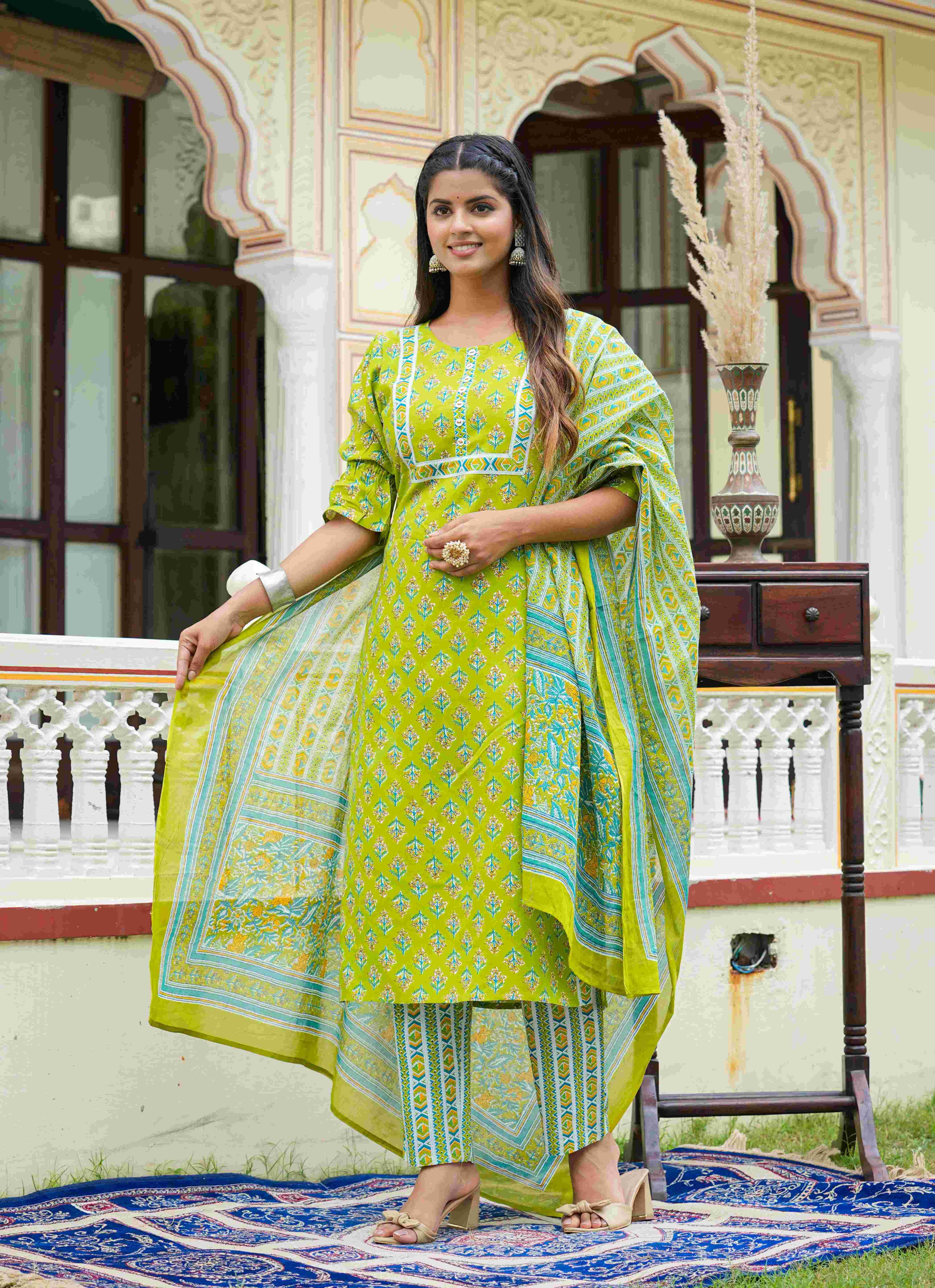     			Yash Gallery Rayon Printed Kurti With Pants Women's Stitched Salwar Suit - Green ( Pack of 1 )